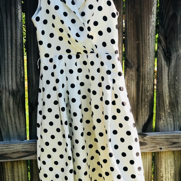 Black and white Polkadots  Midi Dress 💖!! - Picture 2 of 5